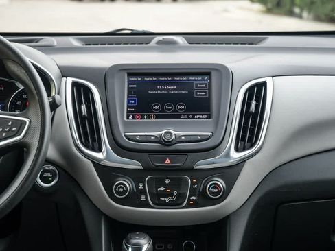 Used 2021 Chevrolet Equinox LT FWD image 13