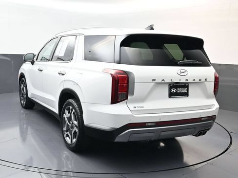 Used 2024 Hyundai Palisade SEL FWD image 6