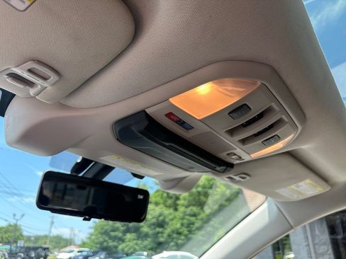 Used 2019 Subaru Ascent Touring AWD/4WD image 19