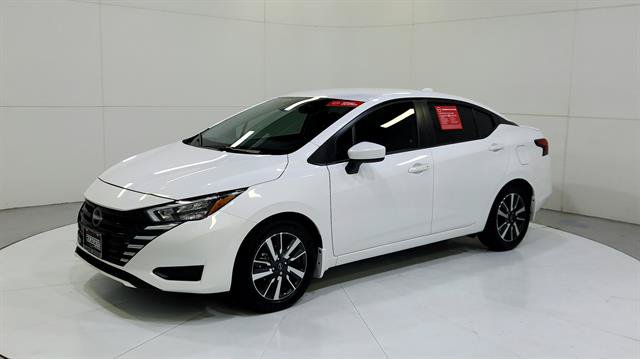 Certified 2025 Nissan Versa SV w/ Trunk Package FWD image 3