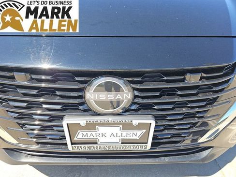 Used 2025 Nissan Sentra SV FWD image 30
