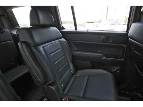 Used 2025 Hyundai Santa Fe Calligraphy AWD/4WD image 10