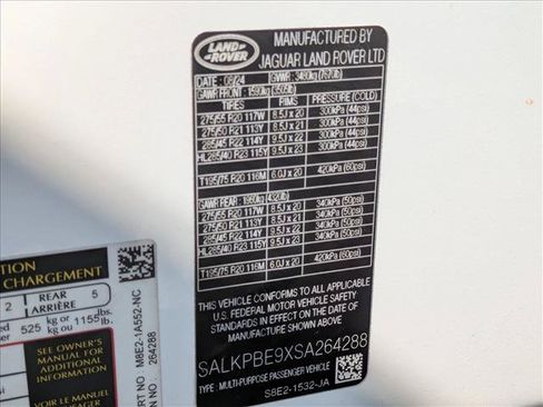 Used 2025 Land Rover Range Rover Long Wheelbase SE AWD/4WD image 16