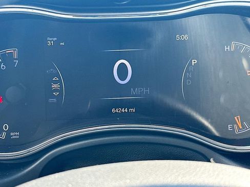 Used 2019 Jeep Grand Cherokee Limited image 13