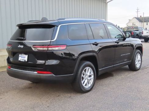 Used 2023 Jeep Grand Cherokee L Laredo w/ Luxury Tech Group I AWD/4WD image 3