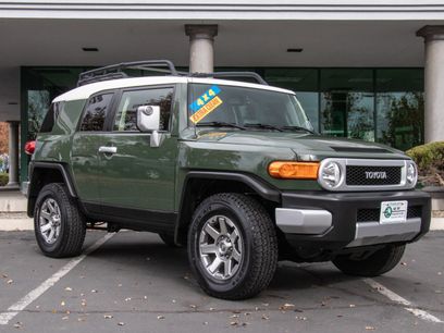 Used 2014 Toyota FJ Cruiser 4WD w/ Convenience Package