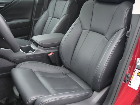 Certified 2025 Subaru Outback Touring XT image 16