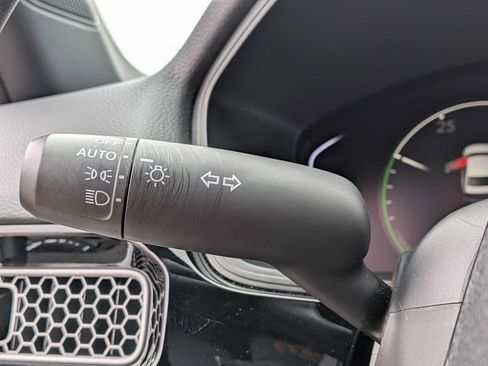 Used 2025 Honda Civic Sport image 26
