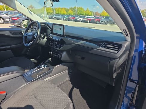 Used 2023 Ford Escape Active image 15