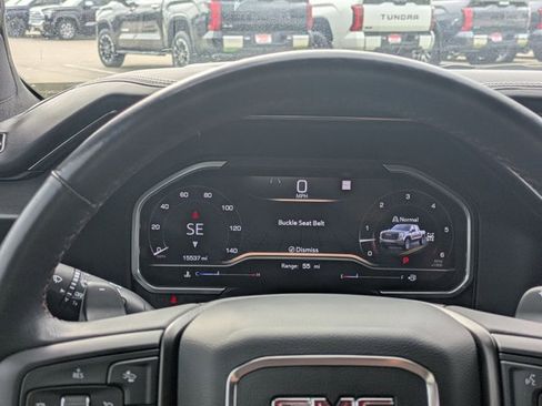 Used 2023 GMC Sierra 1500 AT4X image 11