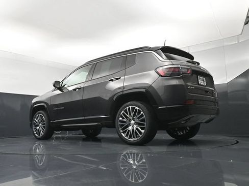 Used 2023 Jeep Compass Limited w/ Elite Group AWD/4WD image 22