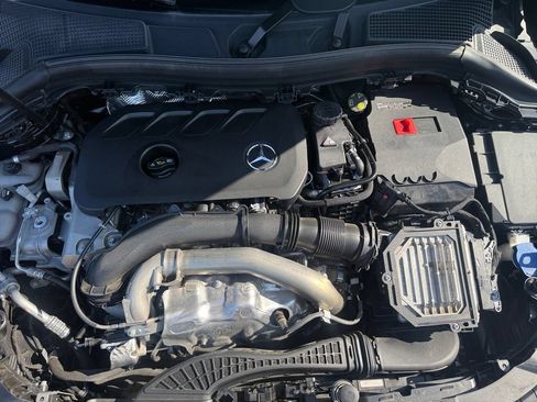 Used 2025 Mercedes-Benz GLA 250 4MATIC image 13