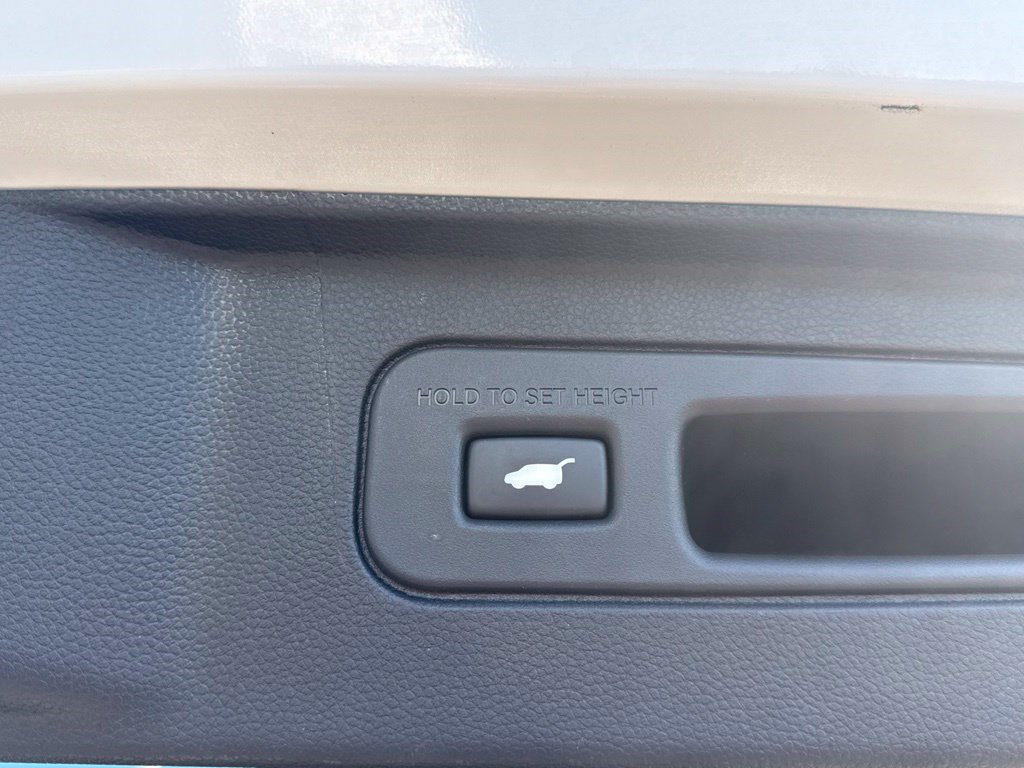 Certified 2025 Honda Pilot Elite image 17