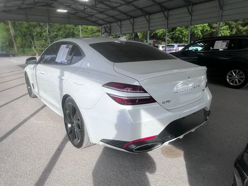 Used 2022 Genesis G70 3.3T RWD image 4