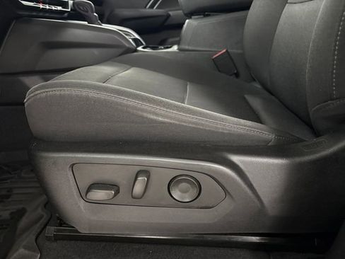 Used 2023 Chevrolet Colorado Trail Boss w/ Technology Package image 12