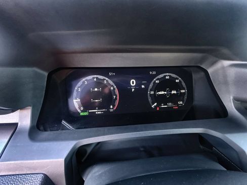 Used 2025 Toyota Tacoma TRD Sport AWD/4WD image 23