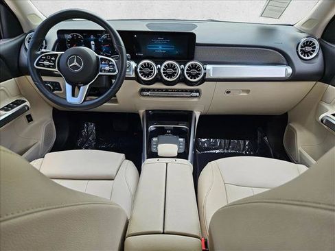 Used 2022 Mercedes-Benz GLB 250 image 16