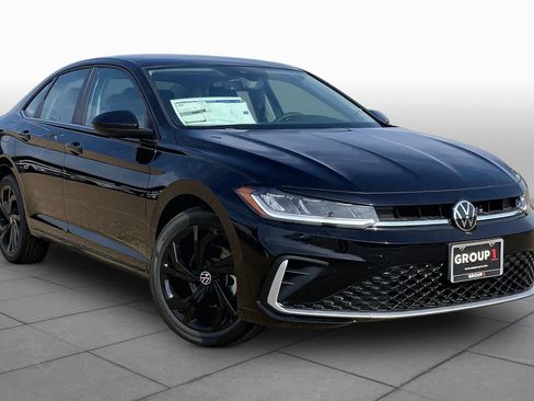 New 2026 Volkswagen Jetta SE FWD image 2