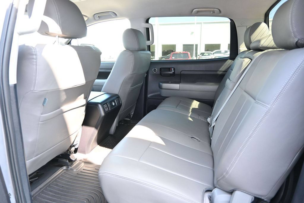 Used 2013 Toyota Tundra 2WD CrewMax w/ SR5 Pkg image 18