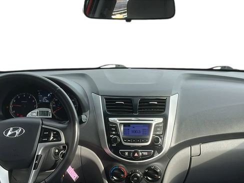 Used 2014 Hyundai Accent SE image 27