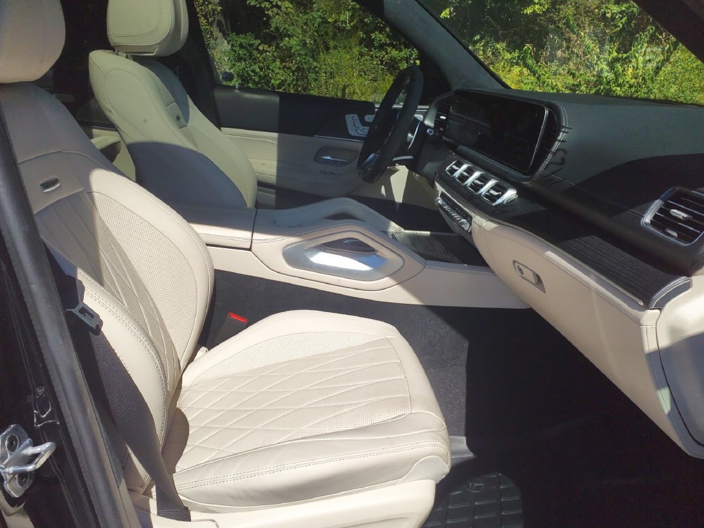 Used 2023 Mercedes-Benz GLS 63 AMG 4MATIC image 11