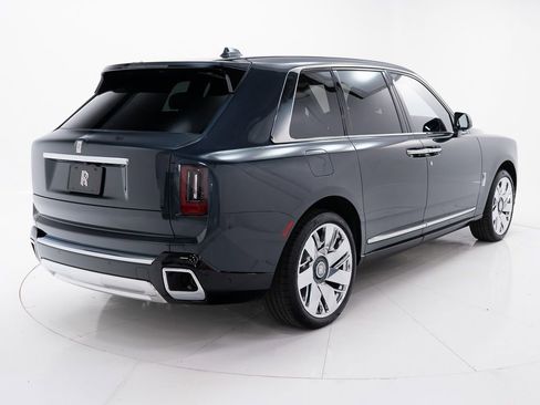 New 2026 Rolls-Royce Cullinan image 5