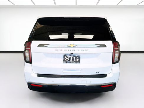 Used 2022 Chevrolet Suburban LT AWD/4WD image 5