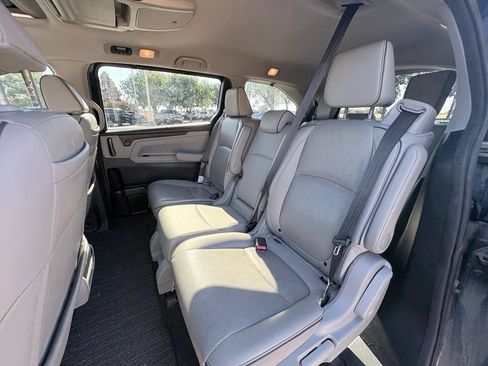 Used 2021 Honda Odyssey Elite image 7