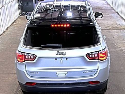 Used 2025 Jeep Compass Limited AWD/4WD image 7