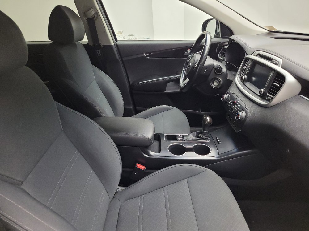 Used 2018 Kia Sorento FWD image 21