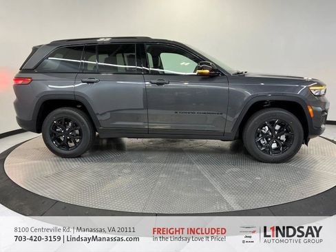 New 2025 Jeep Grand Cherokee Altitude w/ Trailer Tow Package image 4