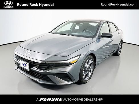 Certified 2025 Hyundai Elantra Sport image 1