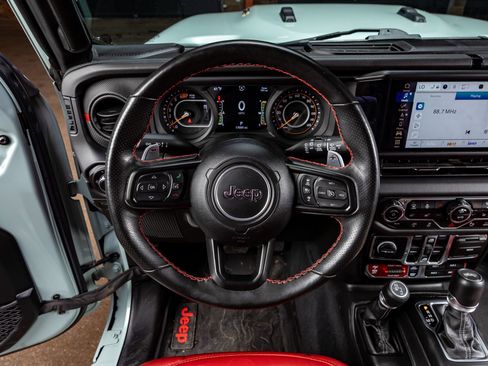 Used 2024 Jeep Wrangler Rubicon 392 image 18