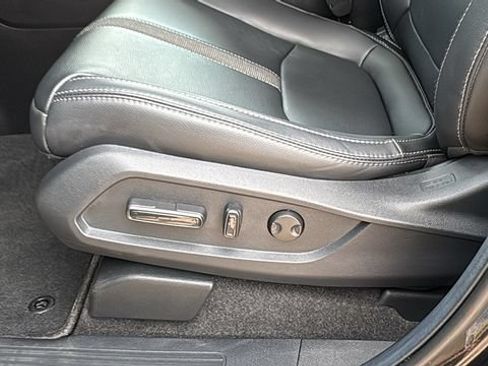 Used 2024 Honda Pilot EX-L image 10