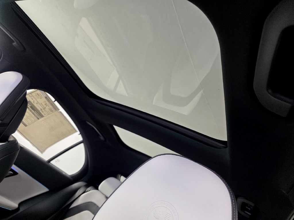 New 2027 Mercedes-Benz E 53 AMG e 4MATIC Sedan image 9