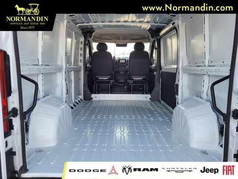 Used 2024 RAM ProMaster 2500 w/ Convenience Group FWD image 19