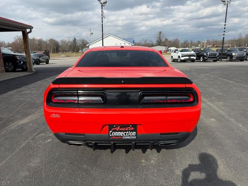 Used 2020 Dodge Challenger SXT w/ Blacktop Package image 5