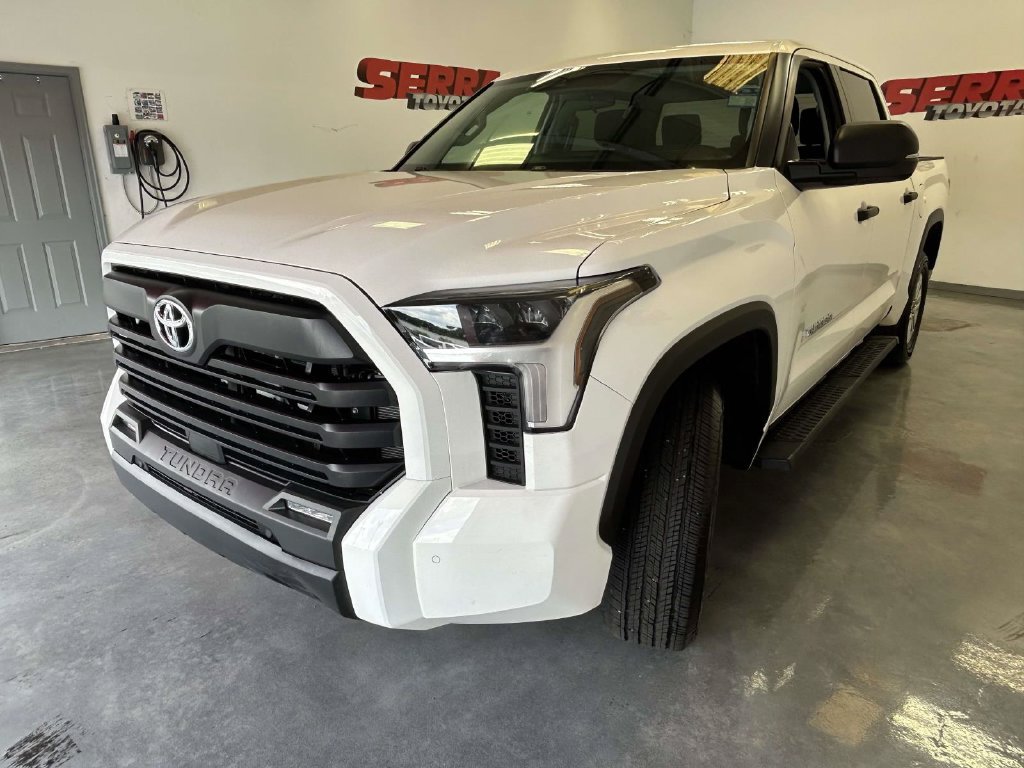 Used 2024 Toyota Tundra SR5 w/ SR5 Convenience Package RWD image 7