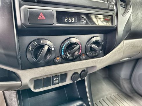 Used 2013 Toyota Tacoma 2WD Access Cab image 25