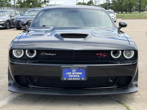 Used 2023 Dodge Challenger R/T Scat Pack RWD image 3