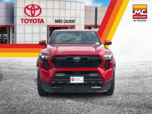 Used 2025 Toyota Tacoma TRD Off-Road AWD/4WD image 8