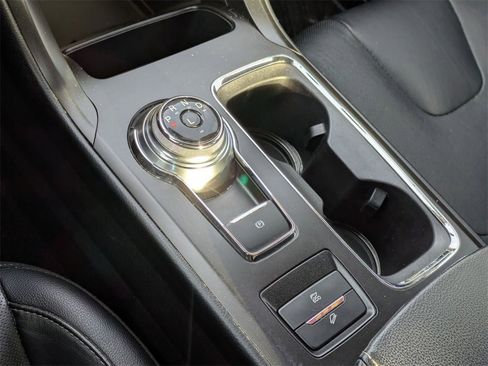 Used 2019 Ford Fusion Titanium image 23