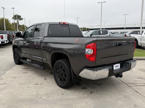 Used 2015 Toyota Tundra SR5 image 7