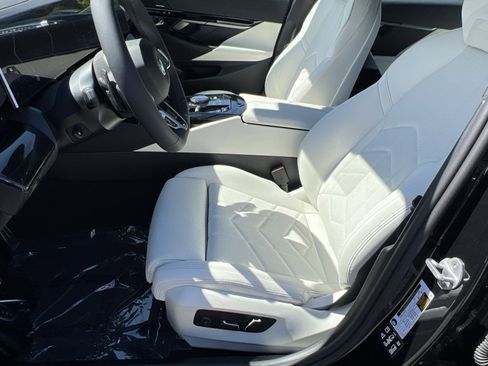 New 2026 BMW 530i xDrive w/ M Sport Package AWD/4WD image 10