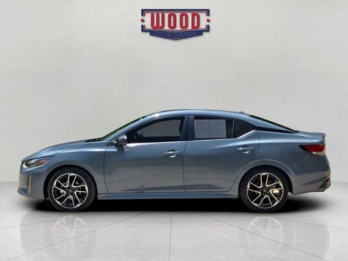 Used 2024 Nissan Sentra SR w/ SR Premium Package FWD image 4