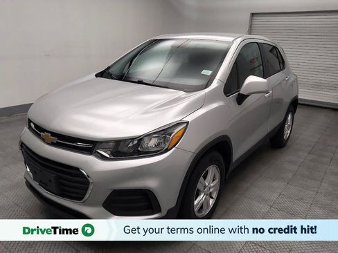 Used 2020 Chevrolet Trax LS w/ Tint and Cruise Package FWD image 1