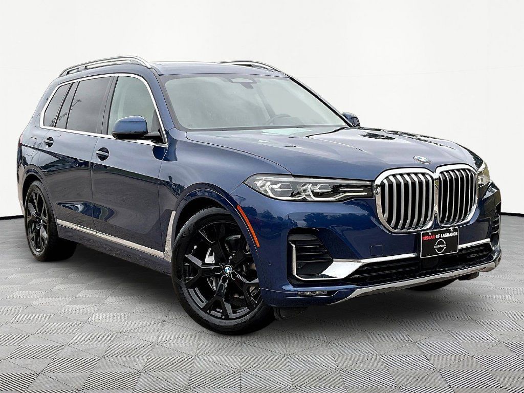 Used 2021 BMW X7 xDrive40i w/ Premium Package AWD/4WD image 4