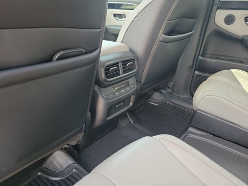 Used 2024 Honda Pilot EX-L image 15