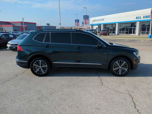 Used 2018 Volkswagen Tiguan SE FWD image 9