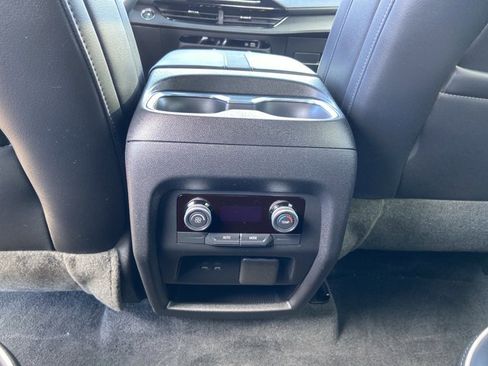 Used 2025 Buick Enclave Preferred w/ Power Package image 53